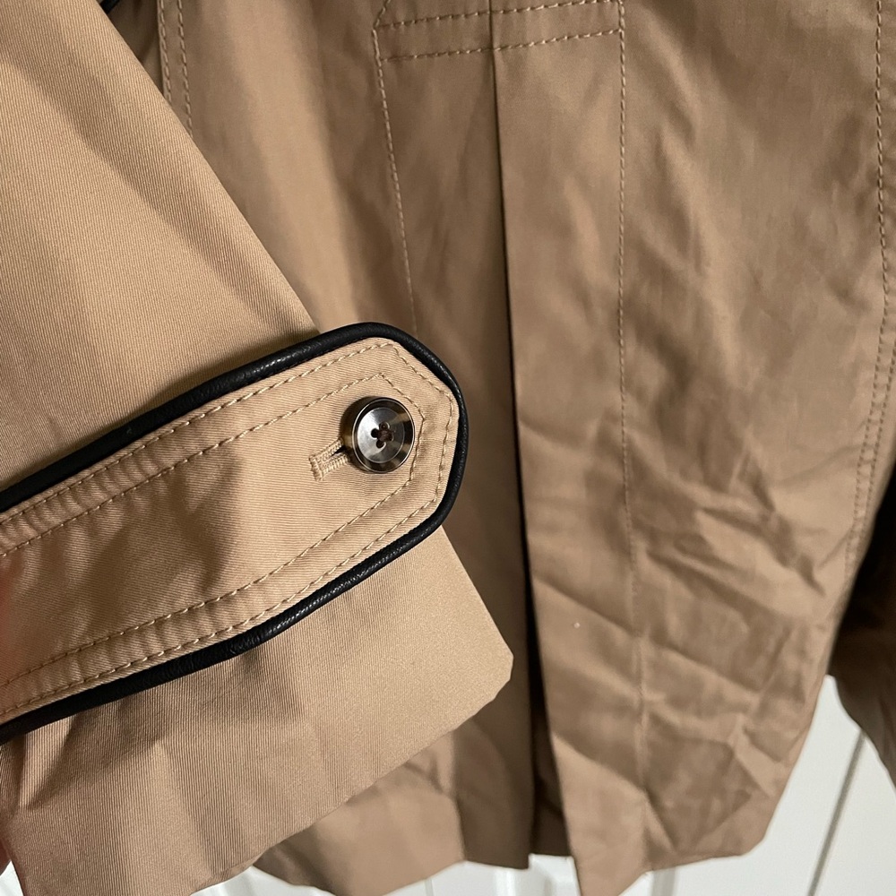 Khaki Trench Coat with Black Trim from Banana Republic, brand new with tags - Picture 7 of 7